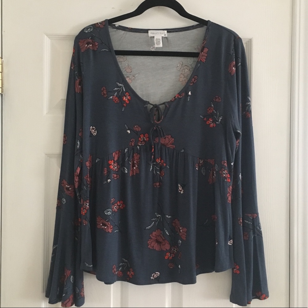 Full Tilt Floral Bell Sleeve Top XL